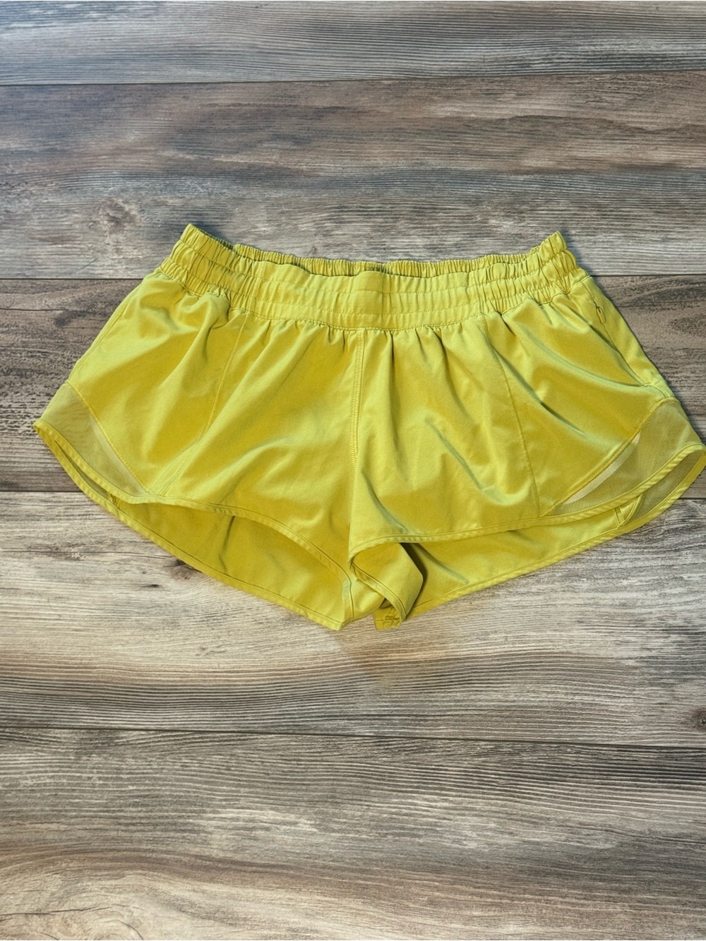 lululemon athletica Women's Yellow Hotty Hot Running Shorts